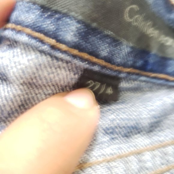 Calvin Klein Blue Jean Shorts With Rolled Hem - Picture 11 of 13